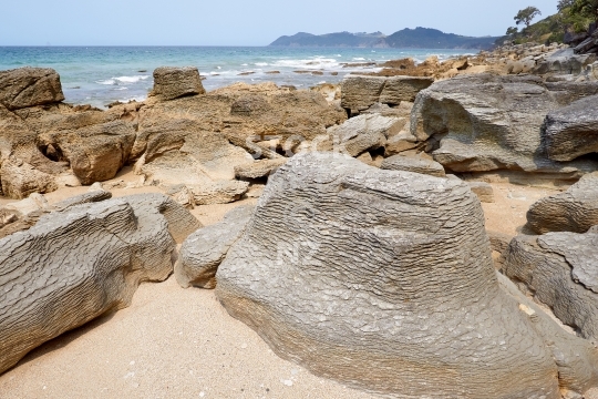 Rocky beach on the Waipu Coastal Trail, Northland, NZ